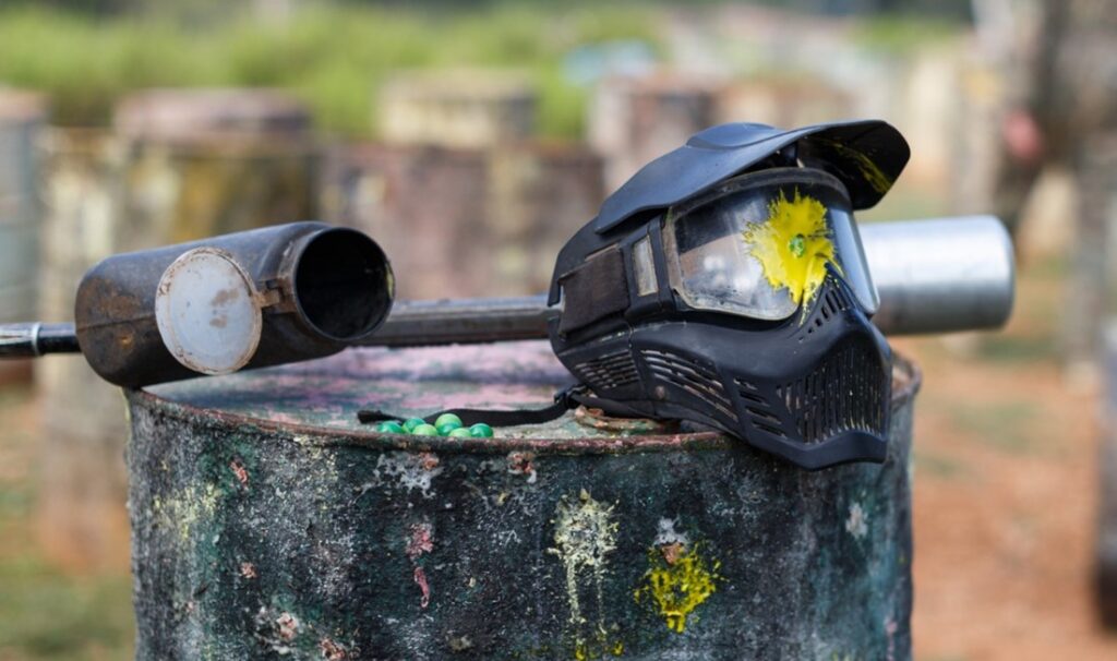 A paintball mask and pipe